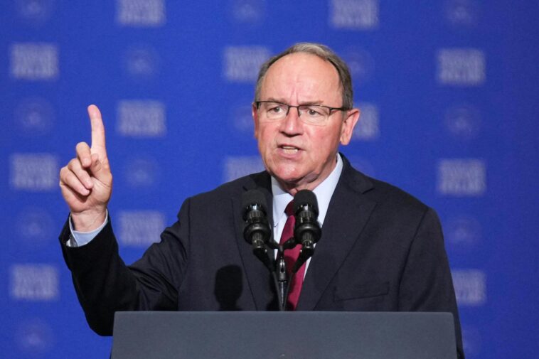 battleground-gop-candidate-survives-overnight-plane-crash-over-lake