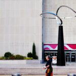 trump-gives-smithsonian-days-to-replace-‘strange-modernist-sculpture’-with-founding-father
