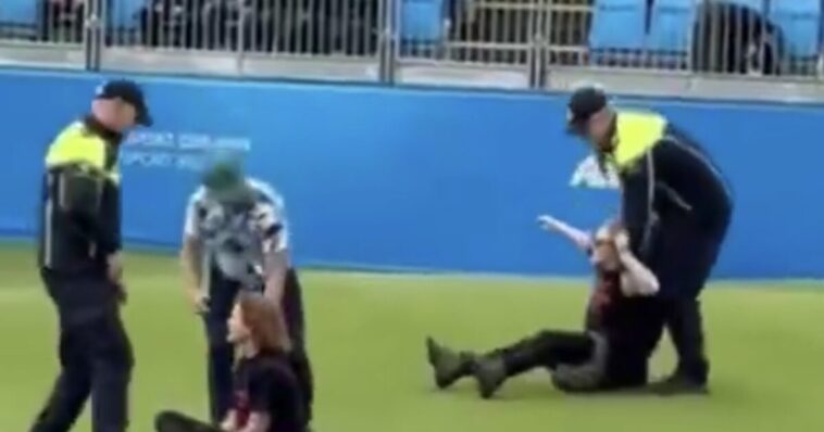 far-left-protesters-invade-doonbeg-golf-course-during-trump’s-visit-to-irish-open-—-three-women-arrested-(video)