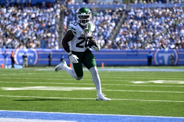 heroes,-zeros-from-jets’-win-over-the-titans:-breece-hall-comes-up-big