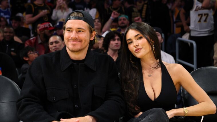 madison-beer’s-bid-to-become-the-nfl’s-next-taylor-swift-hits-road-bump,-browns-are-a-mess-&-a-daejon-love-fan