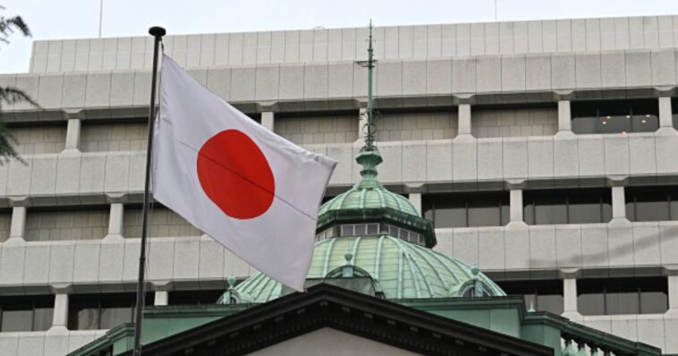 your-mortgage,-investments,-and-interest-rates-are-about-to-be-hit-–-japan’s-debt-market-is-why