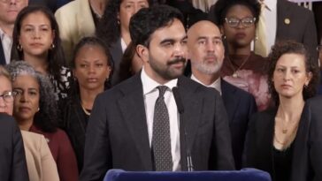 watch:-mamdani-says-he’s-suing-trump-admin-for-denying-green-cards-to-welfare-leeching-aliens-–-“people-could-die”