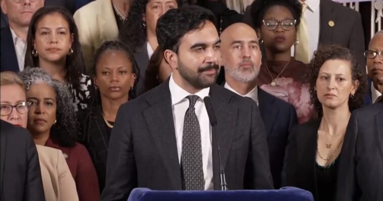 watch:-mamdani-says-he’s-suing-trump-admin-for-denying-green-cards-to-welfare-leeching-aliens-–-“people-could-die”
