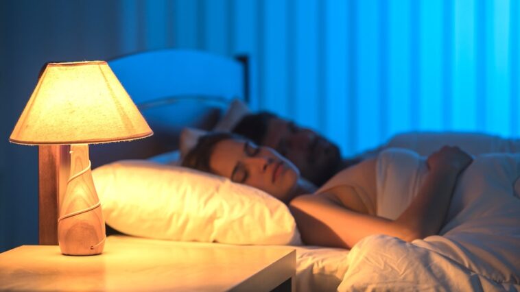 common-bedroom-mistake-could-be-quietly-taking-a-toll-on-your-health,-experts-say