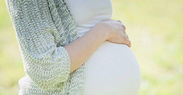 report:-surrogate-says-she-was-duped-into-carrying-baby-for-chinese-billionaire-who-has-over-100-us.-born-children