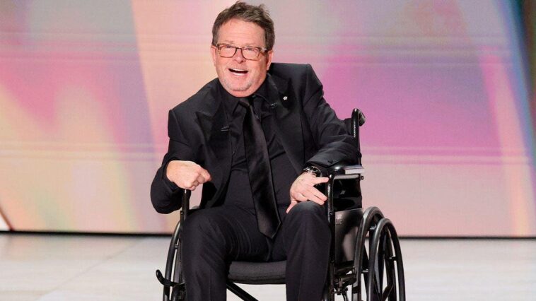 michael-j.-fox-receives-standing-ovation-at-2026-emmys-for-parkinson’s-disease-advocacy-work