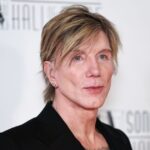 goo-goo-dolls-frontman-says-he-refuses-to-alienate-fans-by-going-political:-‘not-going-to-lecture-people’