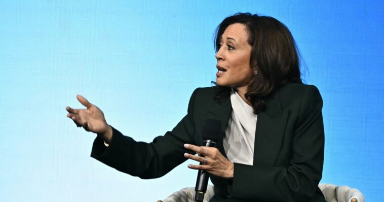 kamala-harris,-who-let-millions-illegally-enter-america,-praises-cops-for-stopping-woman-from-illegally-entering-her-compound