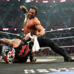 roman-reigns-survives-penta’s-world-heavyweight-championship-challenge,-la-knight-makes-a-statement-of-his-own