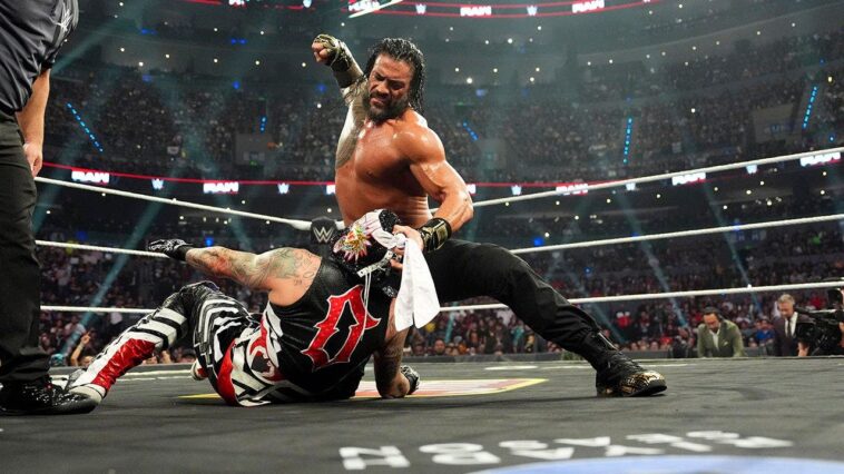 roman-reigns-survives-penta’s-world-heavyweight-championship-challenge,-la-knight-makes-a-statement-of-his-own