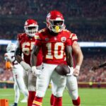 watch:-chiefs-used-a-clever-bit-of-‘gamesmanship’-during-tv-timeouts-to-gain-an-edge-over-the-broncos