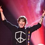 goo-goo-dolls-frontman-john-rzeznik-rejects-performative-politics-—-‘i’m-not-going-to-lecture-you’