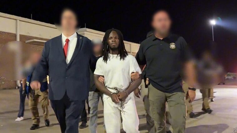 exclusive:-haitian-illegal-alien-gang-member-who-went-viral-yelling-‘biden-forever’-during-ice-arrest-deported