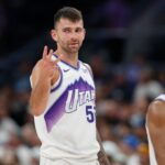 knicks-signing-john-konchar-to-one-year-contract-in-depth-move