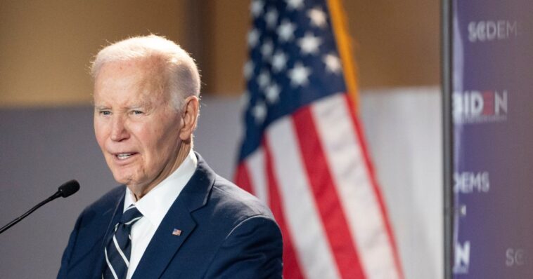 haitian-illegal-immigrant-who-went-viral-for-shouting-‘biden-forever!’-during-arrest-deported-by-ice
