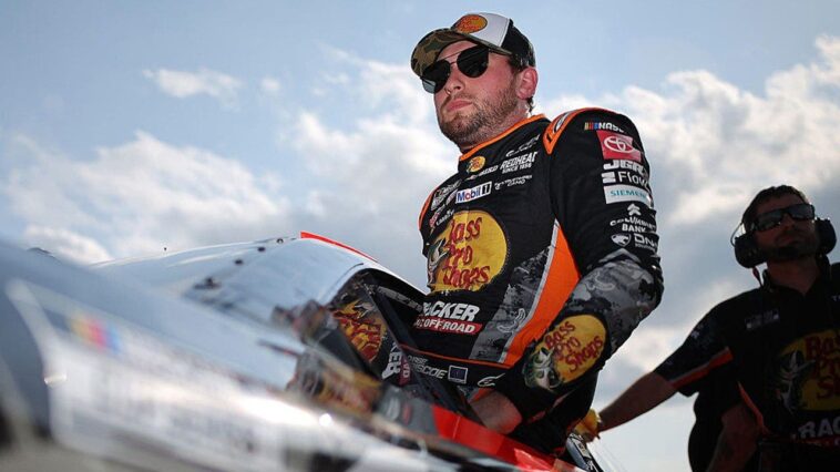 chase-briscoe-says-deer-hunting-gives-him-a-bigger-rush-than-driving-200-mph-in-nascar