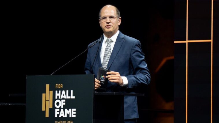 fiba-secretary-general-addresses-why-organization-hasn’t-added-‘men’s’-label-to-flagship-world-cup-event