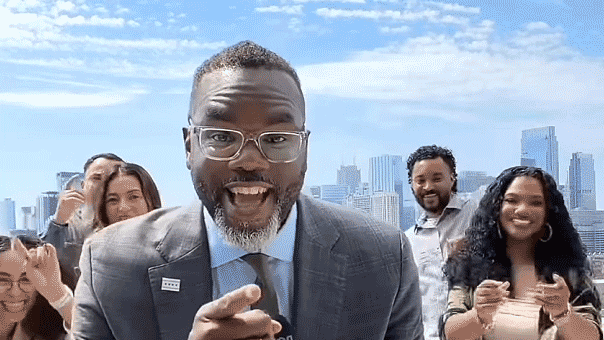brandon-johnson’s-latest-viral-moment-sends-chicago-critics-into-a-frenzy:-‘what-the-actual-f?’