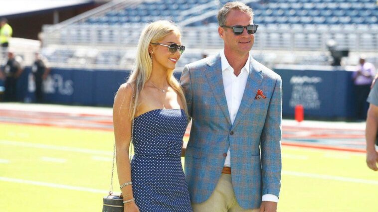 lane-kiffin’s-daughter-disgusted-by-‘vulgar’-bed-sheet-banners-accusing-her-of-having-sex-with-a-player