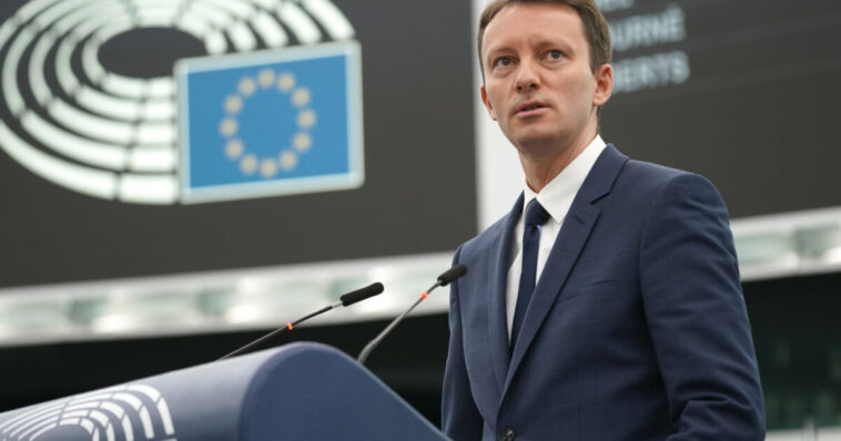 romania:-brussels-veteran-muresan-tapped-for-pm-as-romania’s-sovereigntist-revolt-deepens