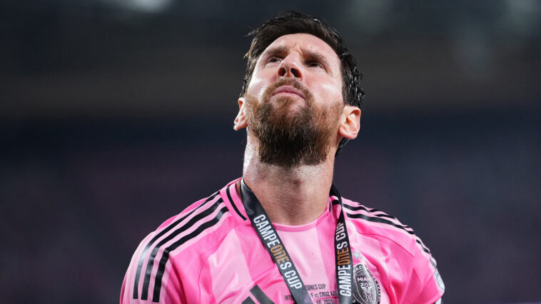 lionel-messi-points-finger-at-mls-commissioner-don-garber-after-campeones-cup-final
