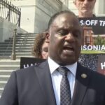 huh?-house-democrat-says-trump’s-renovations-and-smithsonian-plans-are-“violence-on-the-buildings”-–-“this-is-an-act-of-violence!”-(video)