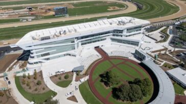 forever-young-highlights-opening-day-at-new-look-belmont-park