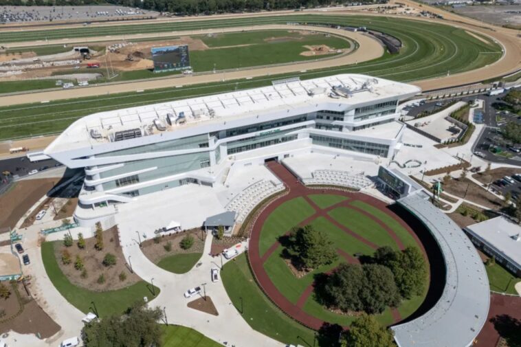 forever-young-highlights-opening-day-at-new-look-belmont-park