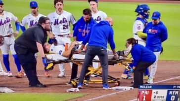 watch:-mets-player-knocked-unconscious-by-a-knee-to-the-head-—-then-ems-crew-turns-the-rescue-into-a-circus