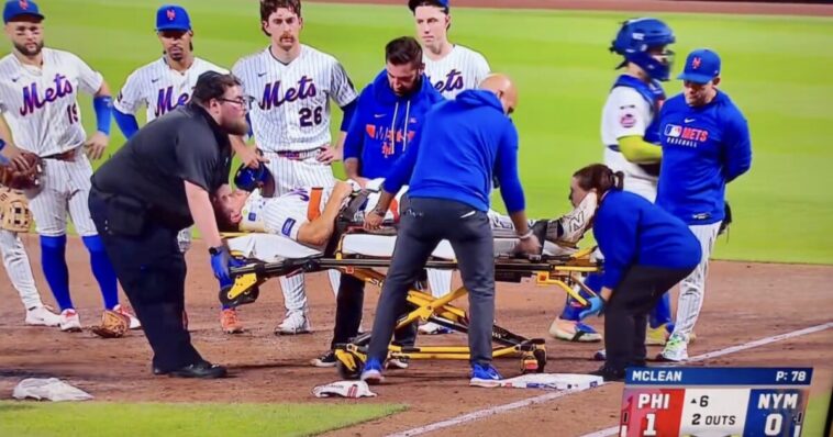 watch:-mets-player-knocked-unconscious-by-a-knee-to-the-head-—-then-ems-crew-turns-the-rescue-into-a-circus