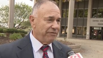 democrat-gov.-ned-lamont’s-former-budget-boss-flees-america-by-boat-and-plane-hours-before-corruption-sentencing-—-accuses-biden’s-doj-of-weaponization