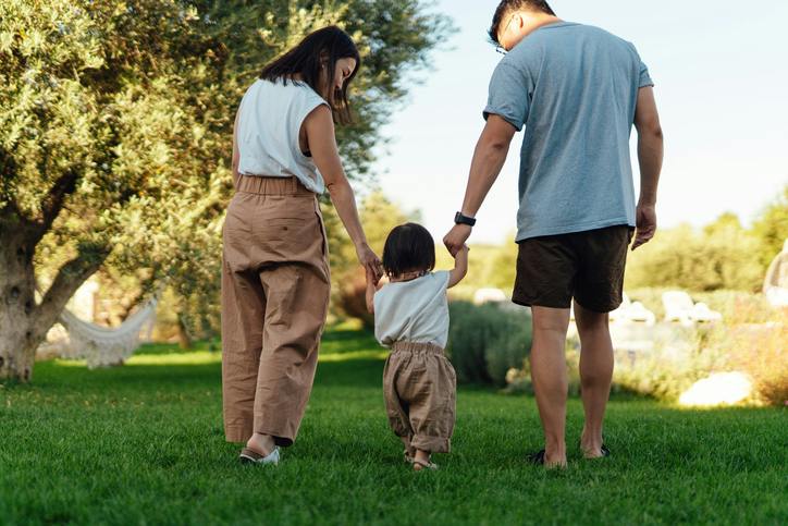 seattle-just-protected-polyamory,-so-who-protects-the-kids?