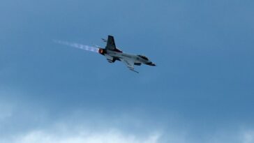 texas-air-national-guard-pilot-safely-ejects-from-f-16-before-fiery-crash-in-michigan