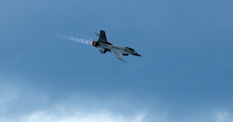 texas-air-national-guard-pilot-safely-ejects-from-f-16-before-fiery-crash-in-michigan