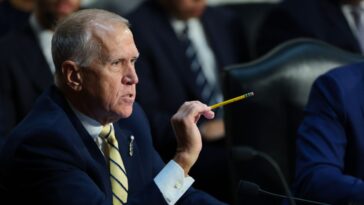 gop-sen.-tillis-wants-pete-hegseth-impeached,-says-pentagon-head-‘needs-to-go’