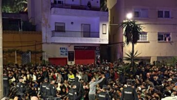 watch:-ceuta-chaos-as-invading-migrants-rush-to-claim-new-‘temporary’-shelter