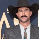 riley-green-drops-19-track-album-‘that’s-just-me’-and-country-music-fans-can’t-get-enough