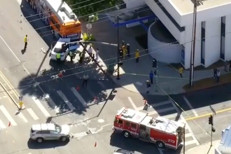 several-people-injured-in-violent-la-metro-bus-crash