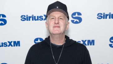 michael-rapaport-rips-nyc-mayor-mamdani-during-jewish-gathering-outside-gracie-mansion