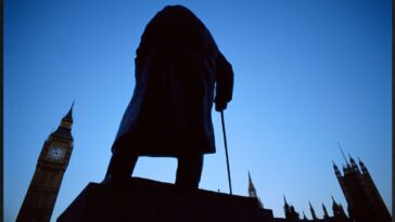 uk-court-declines-to-punish-man-who-defaced-churchill-statue-with-palestinian-messages