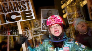 nolte:-fbi-warns-of-leftist-women-using-honeytraps-to-humiliate-ice-agents