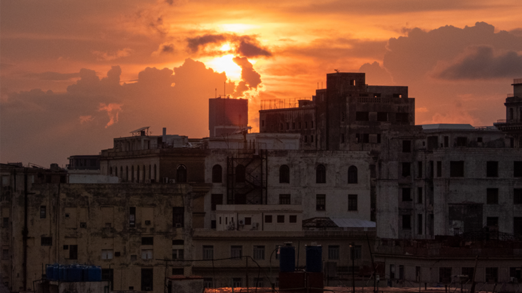 cuba-plunges-into-total-blackout-as-electrical-grid-collapses-again,-us-embassy-warns