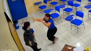 teen-stabs-teacher-as-she-desperately-fights-for-her-life-in-scary,-caught-on-video-attack