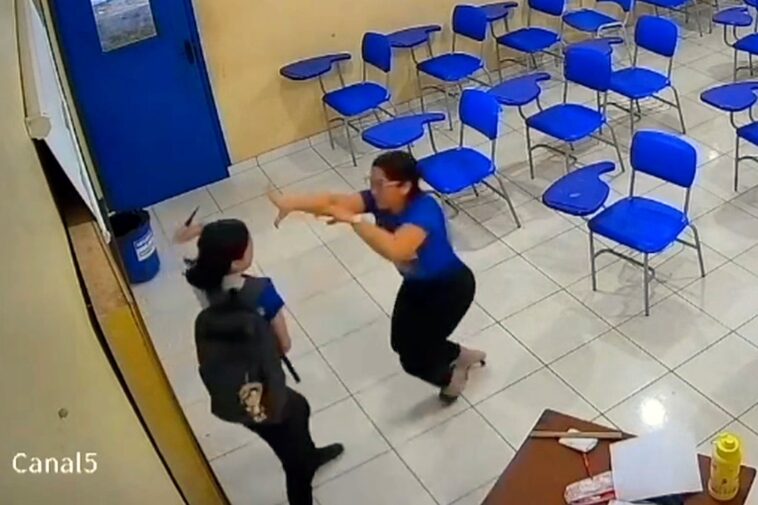 teen-stabs-teacher-as-she-desperately-fights-for-her-life-in-scary,-caught-on-video-attack