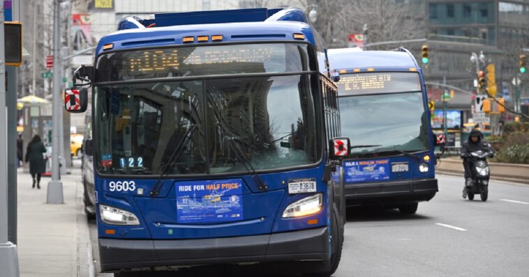 nyc-turns-back-to-gas-buses-after-finding-out-the-hard-way-that-the-electric-versions-have-big-problems