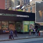 brazen-gunman-holds-up-smoke-shop-in-tony-nyc-area,-flees-with-$2k