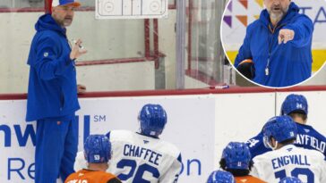 pete-deboer-is-running-his-first-islanders-training-camp-with-an-iron-fist
