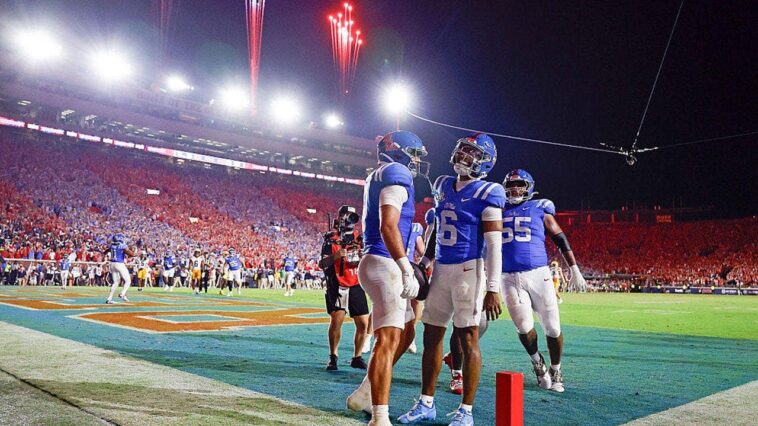 lane-kiffin-walked-back-into-oxford-as-the-main-character,-but-ole-miss-and-pete-golding-stole-his-spotlight