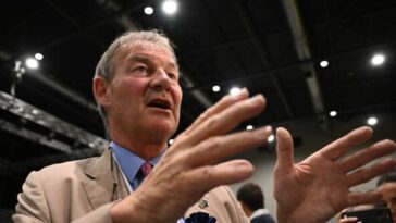 far-left-protesters-attacked-restore-britain-leafleting-campaigners,-rupert-lowe-claims